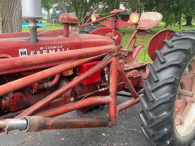 #6067-•-1948-farmall-h-tractor-image-4