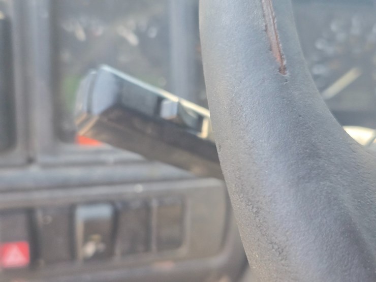 1999-volvo-vn-image-64