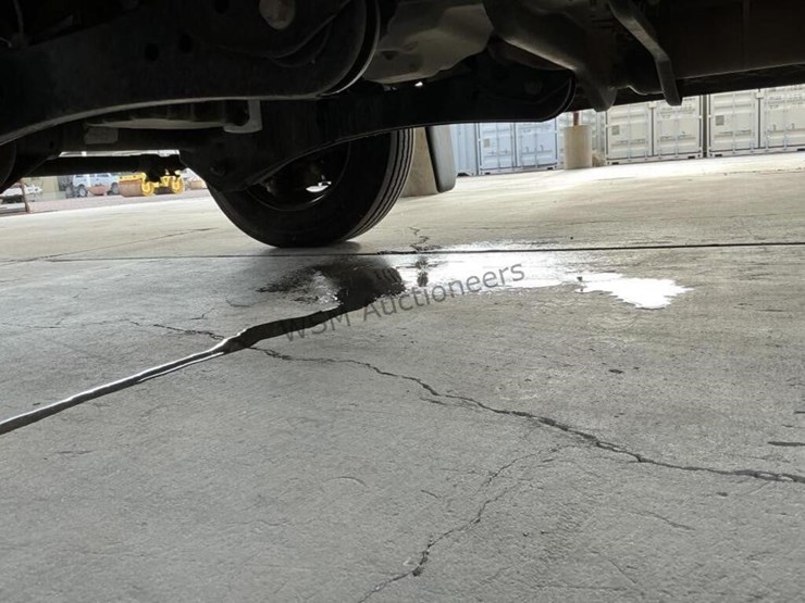 2013-ford-f550-image-26