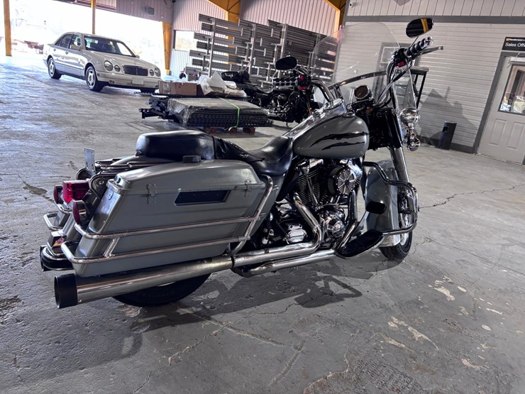 #35367-•-2004-harley-roadking-image-3