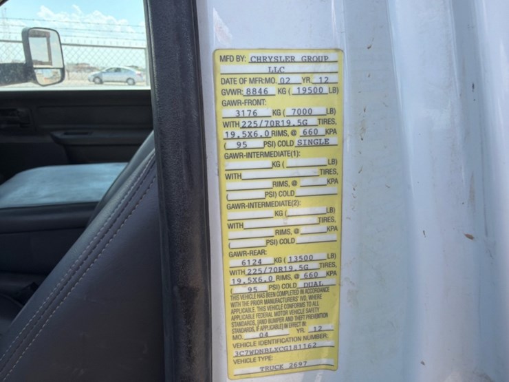 2012-dodge-ram-5500-image-13