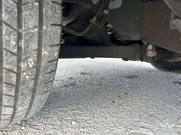 2014-toyota-tacoma-image-19