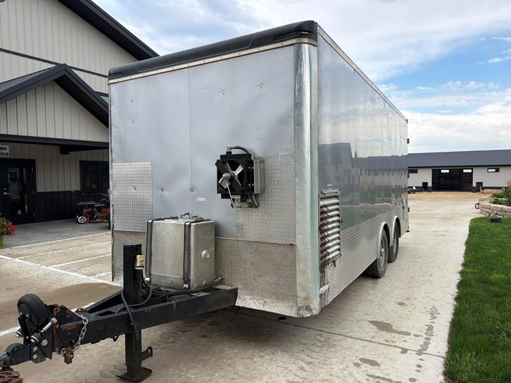 #148-•-2020-bravo-spray-foam-trailer-image-1