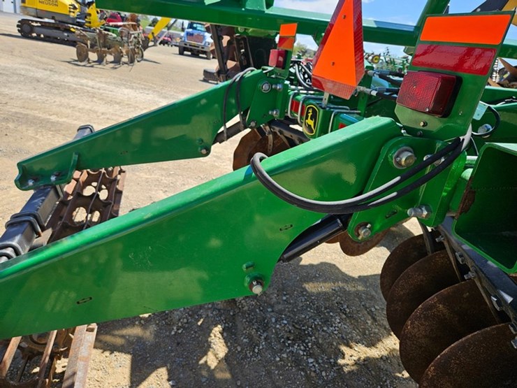 john-deere-2623vt-image-50