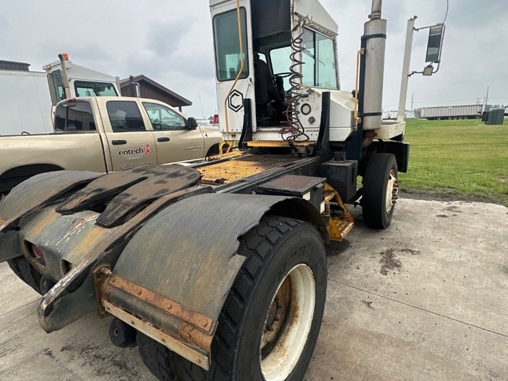 2011-capacity-tj5000-image-4
