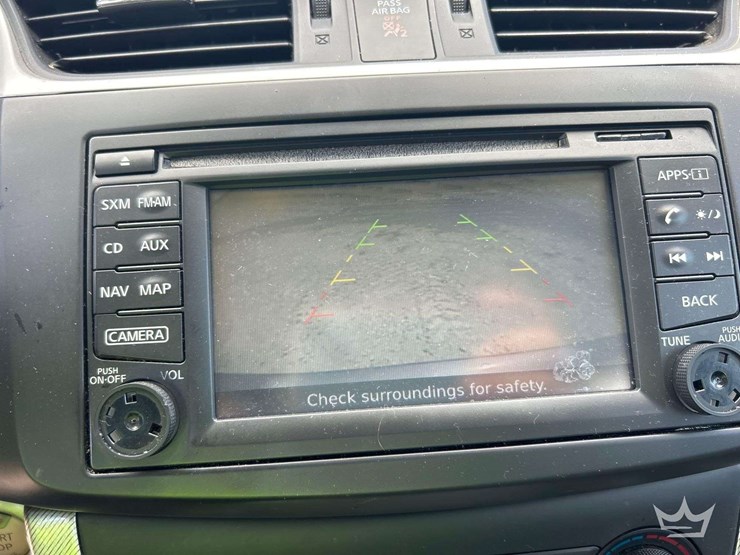 2015-nissan-sentra-sedan-image-19