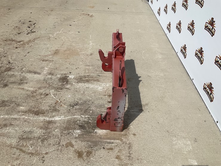 #5251-•-3-point-quick-hitch-adapter-image-2