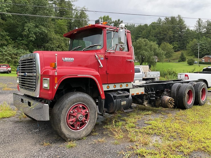 1989-ford-l8000-image-54