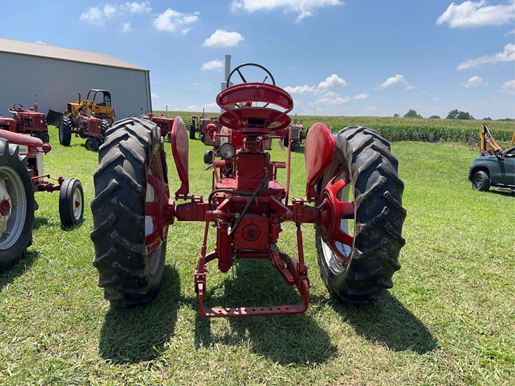 1957-farmall-350-image-5