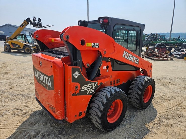 2016-kubota-ssv75-image-5