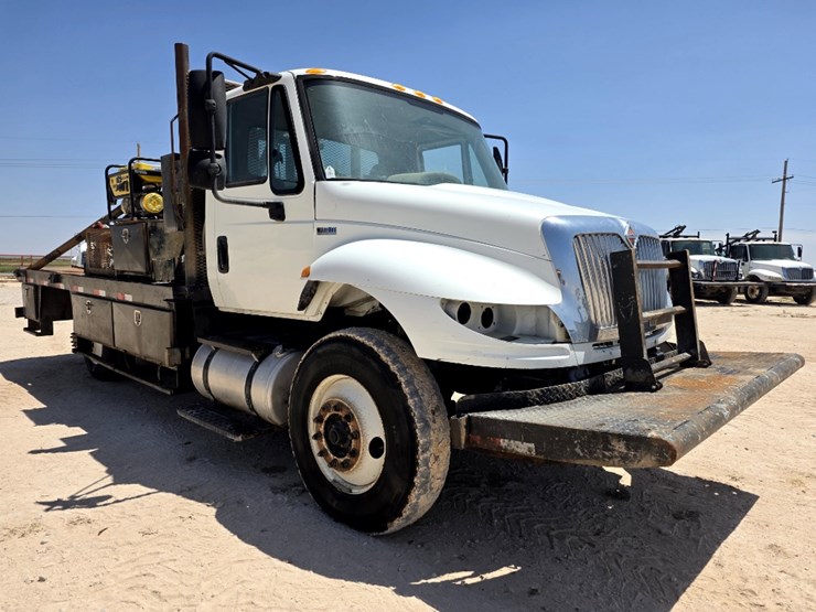 2015-international-durastar-4300-image-3