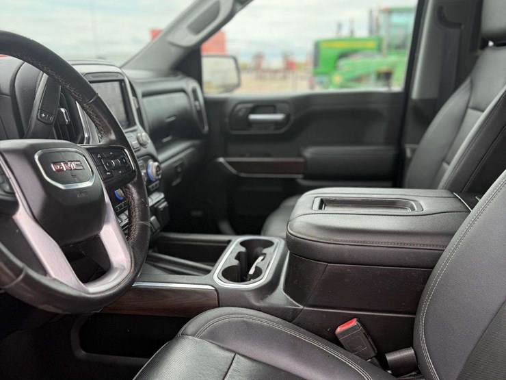 2021-gmc-sierra-1500-image-14