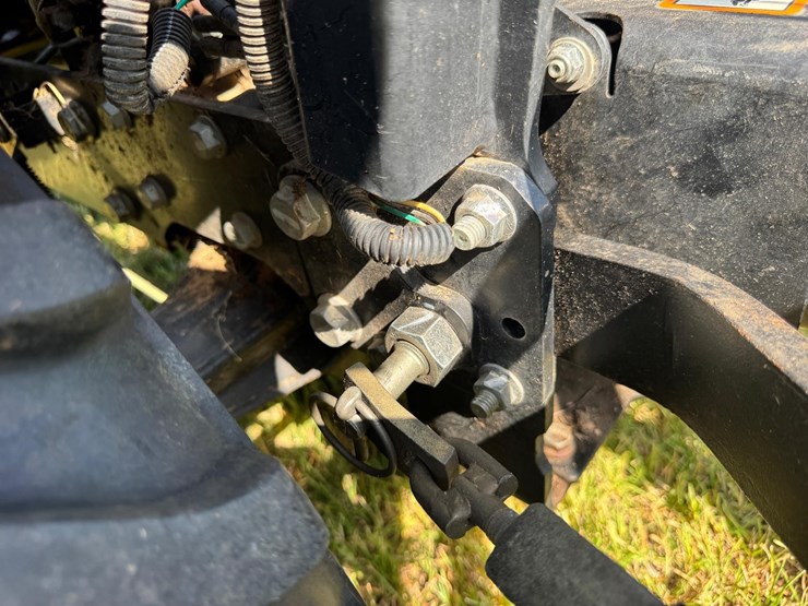 2014-john-deere-1023e-image-54