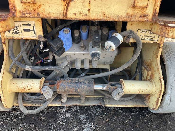 jlg-1932e2-image-28