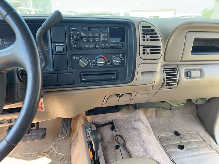2000-chevrolet-3500-image-20