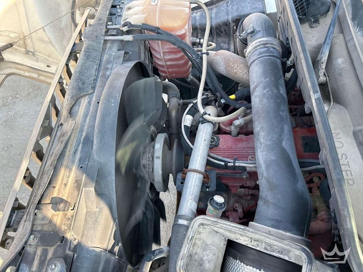 2019-international-workstar-7400-image-10