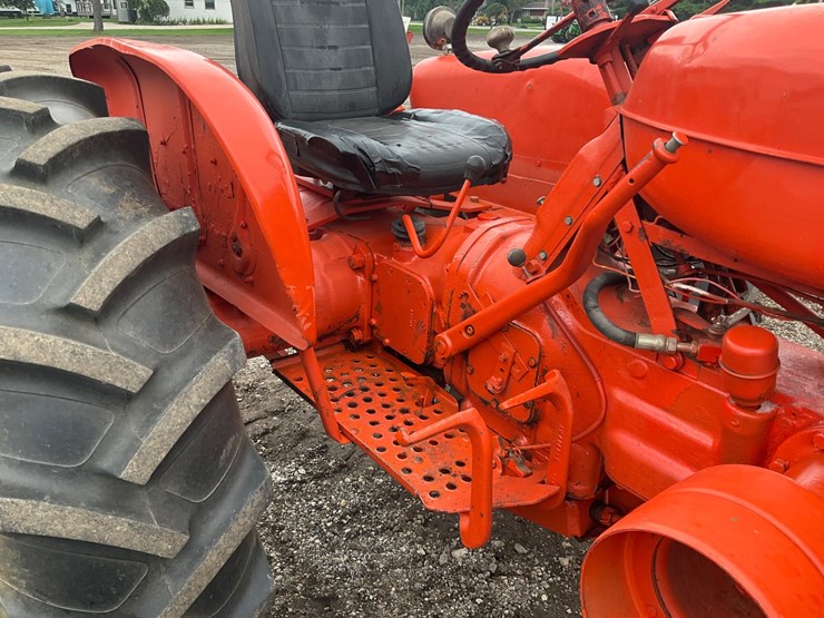 1957-allis-chalmers-d14-image-16