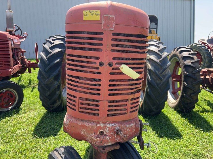 1953-farmall-super-md-image-11
