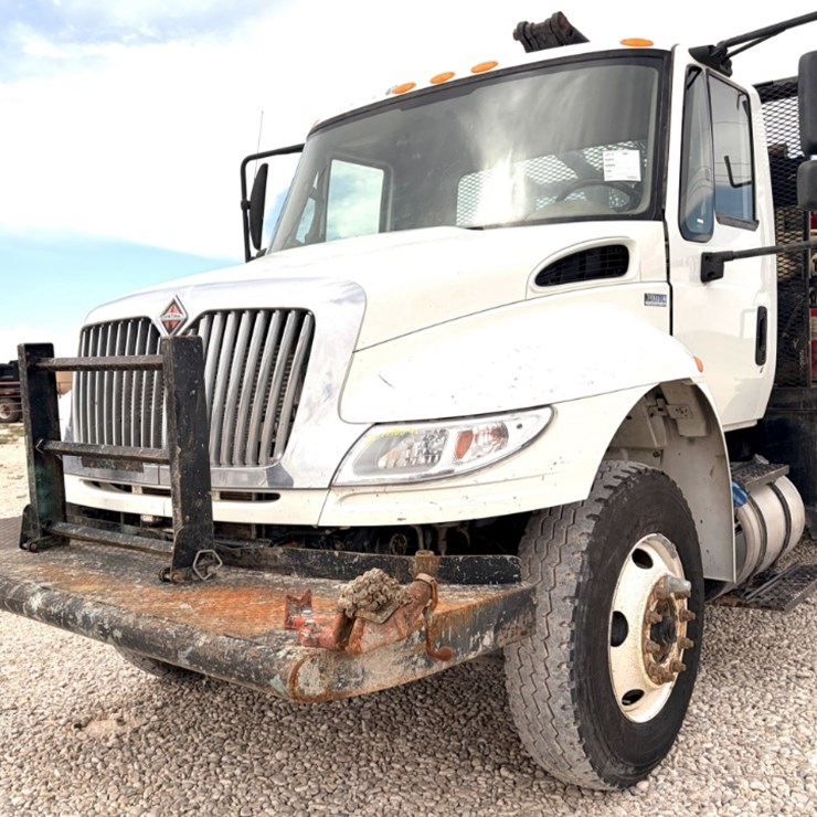 2019 INTERNATIONAL DURASTAR 4300