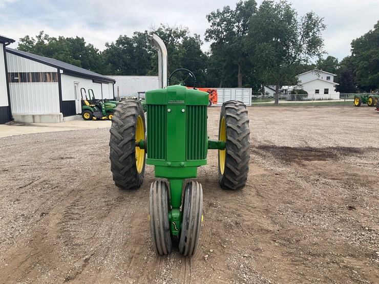 1955-john-deere-70-image-8