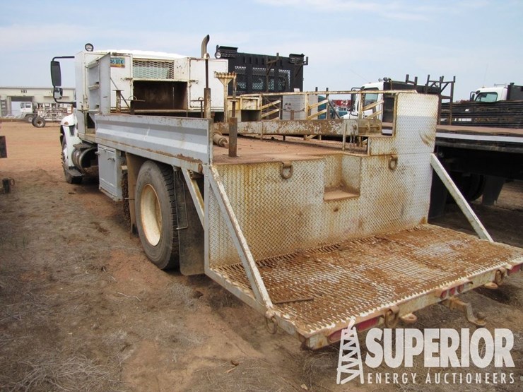 2009-international-durastar-4300-image-3