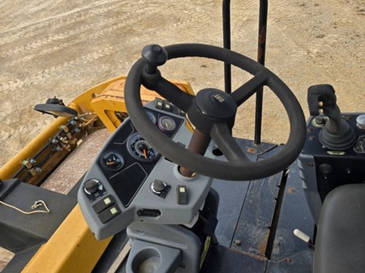caterpillar-cb54xw-image-31