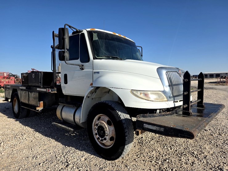 2015-international-durastar-4300-image-3