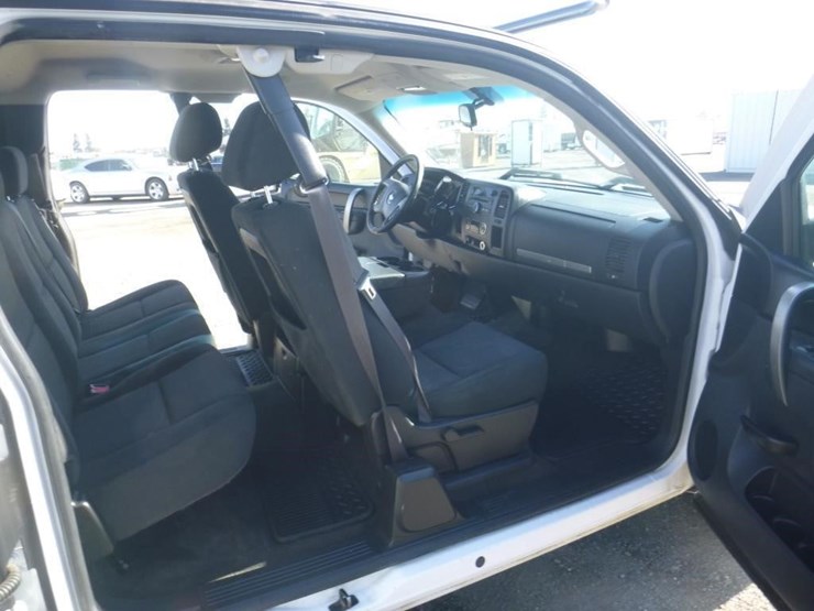 2019-chevrolet-1500-image-6
