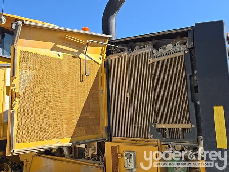 2016-deere-672gp-image-42
