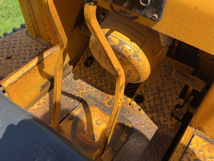1979-deere-450c-image-27