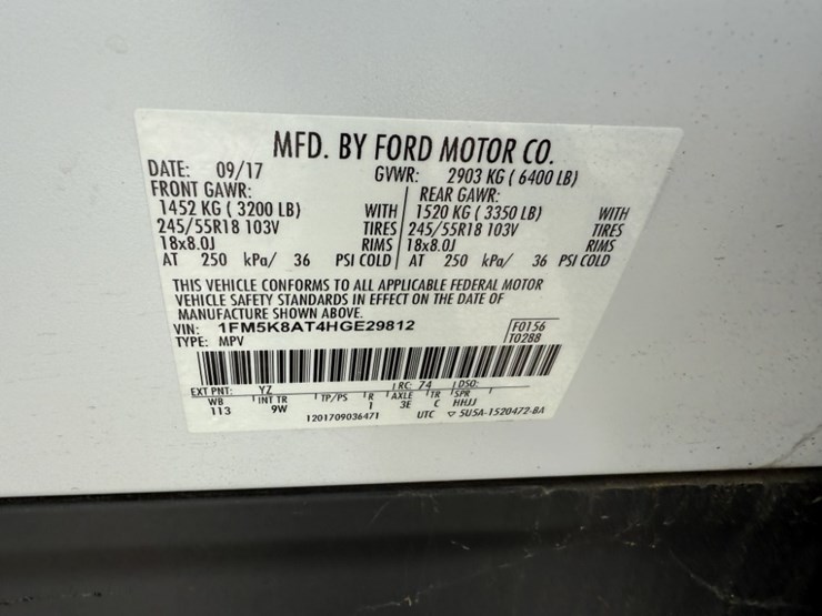 2017-ford-explorer-image-10
