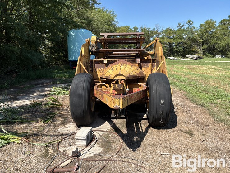 soil-mover-90-e-pull-type-scraper-image-6