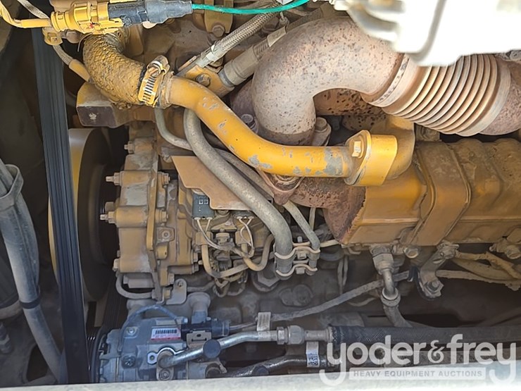 2018-deere-850k-image-24