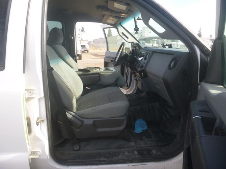2016-ford-f550-image-14