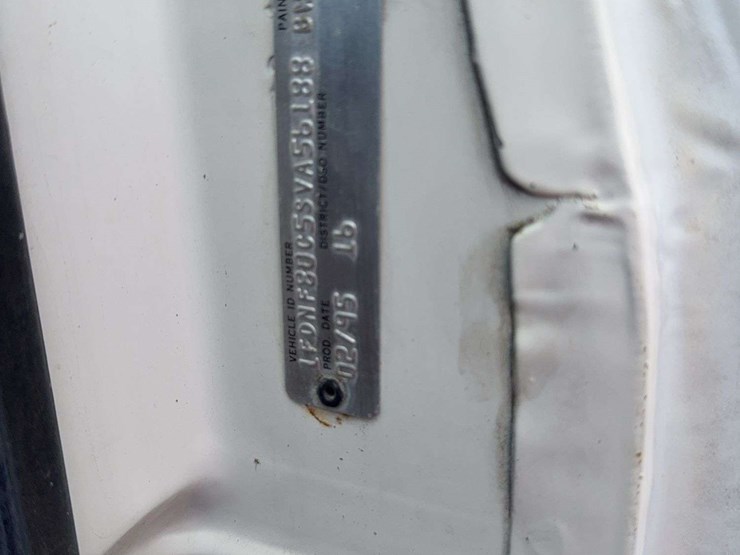 1995-ford-f800-image-21