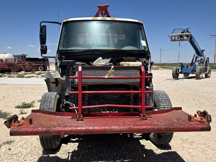 2014-international-durastar-4300-image-2