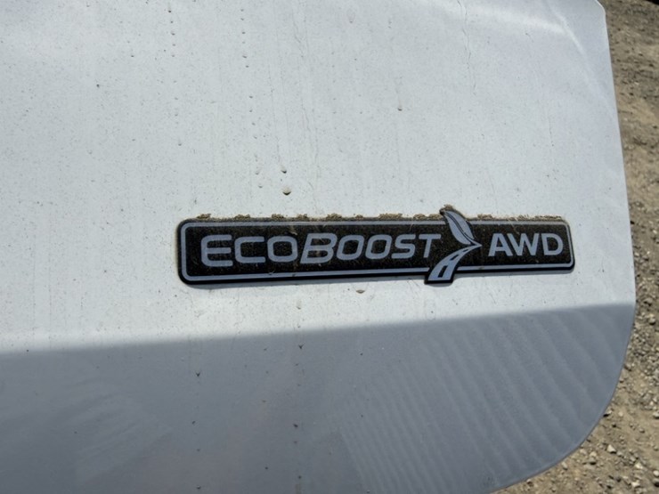 2020-ford-explorer-image-13