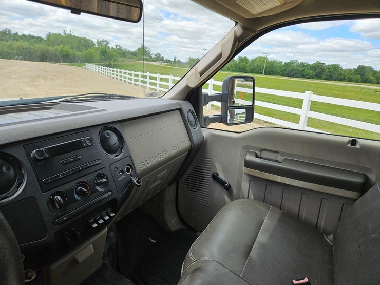 2009-ford-f550-image-84