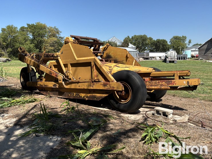 soil-mover-90-e-pull-type-scraper-image-7