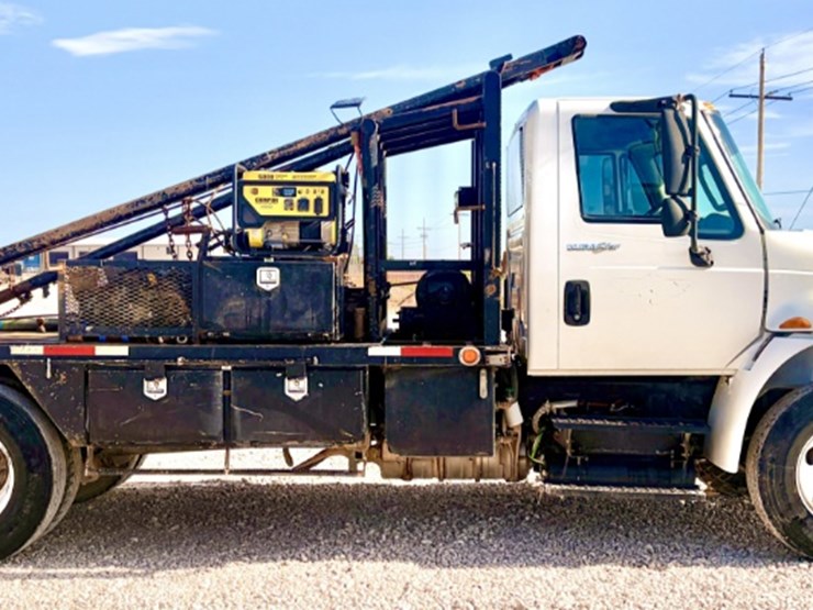 2019-international-durastar-4300-image-4