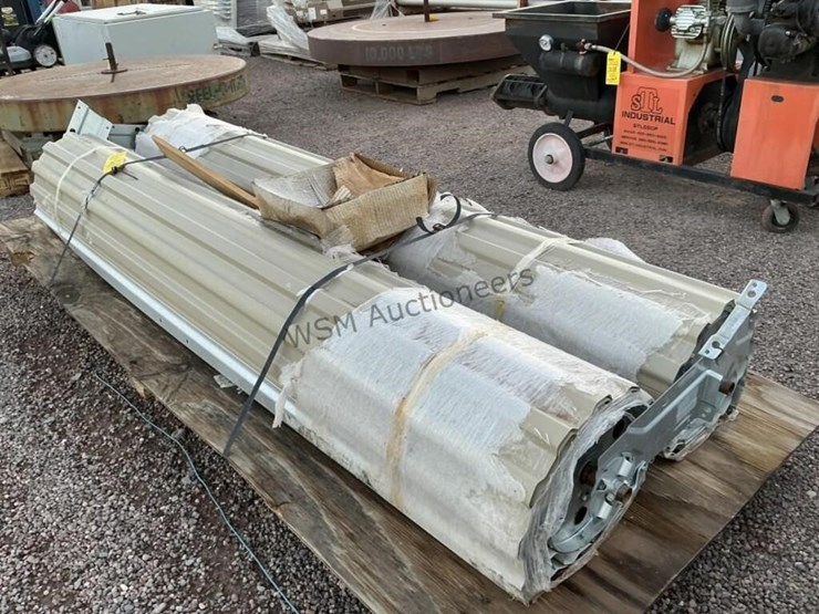 (2)-86-1/2in-wide-metal-roll-up-doors-image-4