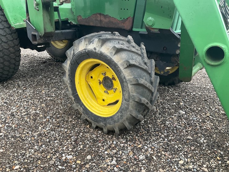 john-deere-755-image-10