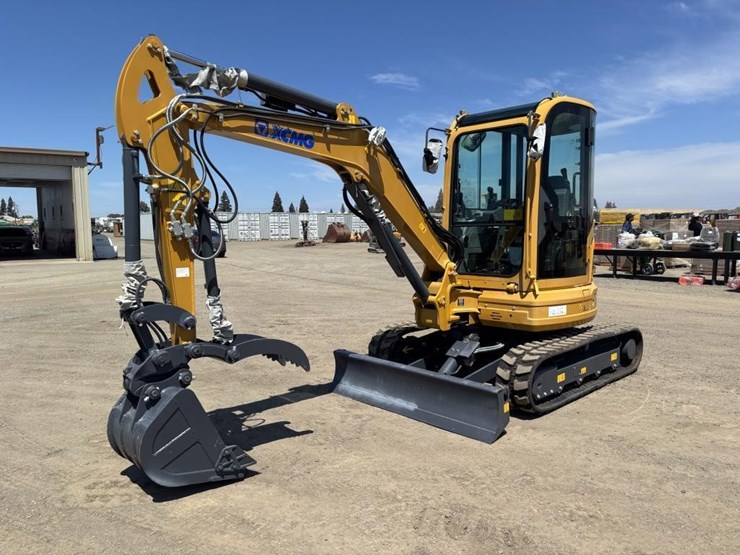 2022-xcmg-xe35u-image-1