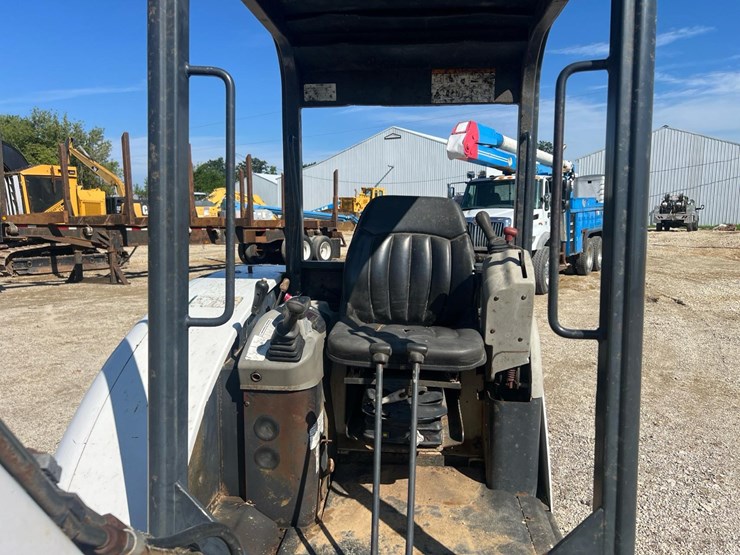 2004-bobcat-334d-image-29