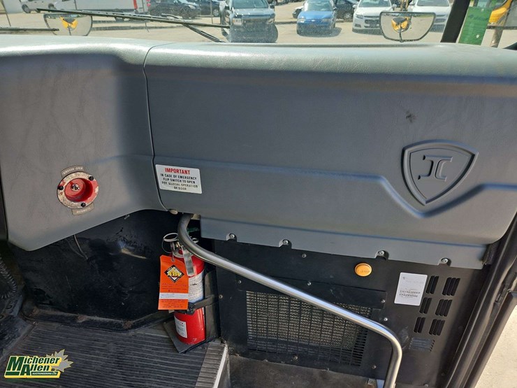 2014-ic-bus-ce-image-32
