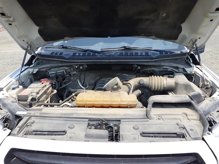 2016-ford-f150-image-18