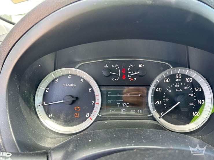 2015-nissan-sentra-sedan-image-16