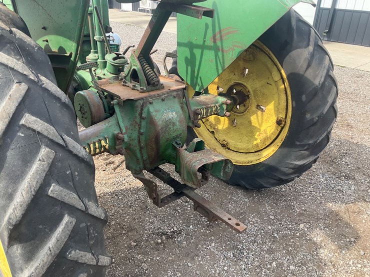 1943-john-deere-model-b-image-17