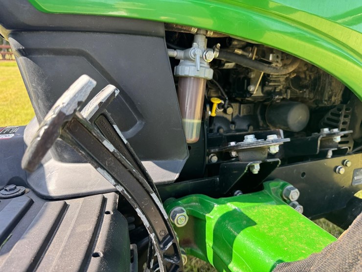 2014-john-deere-1023e-image-20