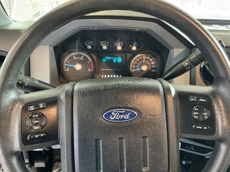 2013-ford-f550-image-18